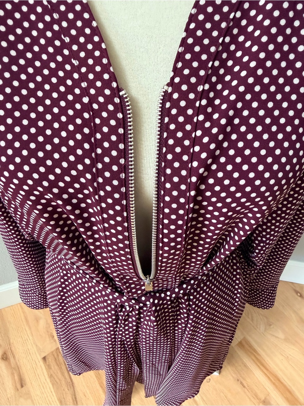 Express Lot of 2 Zip V-Neck Long Sleeve Polk Dot Shift Dresses Burgundy & Black - Picture 4 of 16
